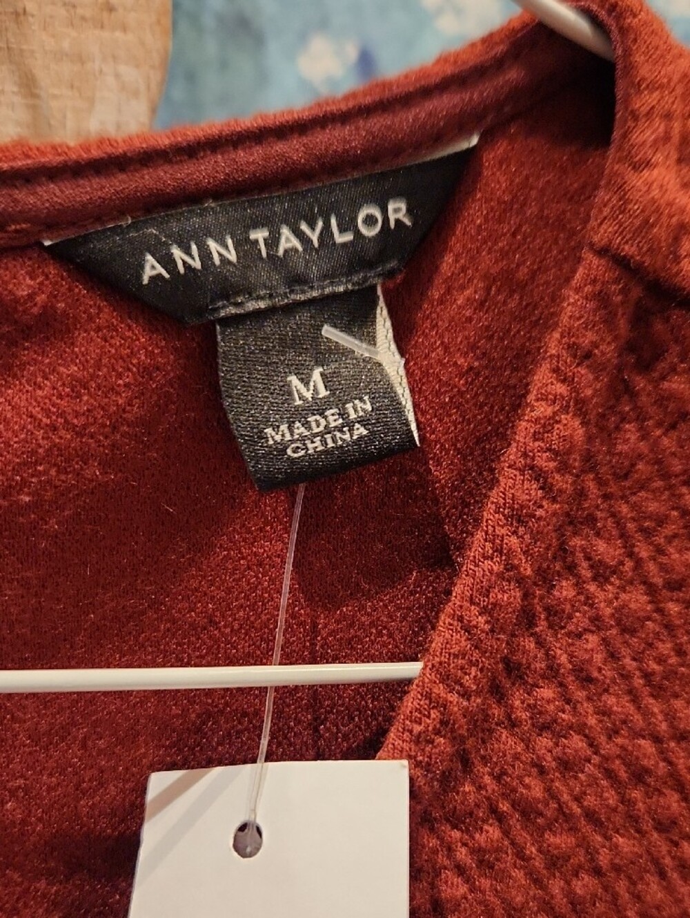 NWT Ann Taylor Textured Sleeveless Peplum Top in Burnt Orange - Picture 3 of 8